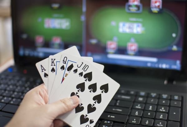 ph99 casino games section showing slots and live dealer options